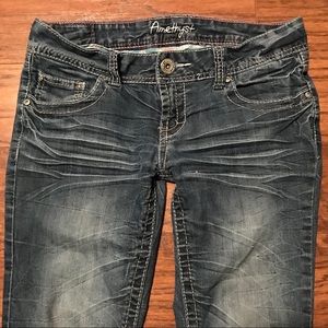 Skinny Jeans Sz 7 Amethyst Distressed Stitch Decal